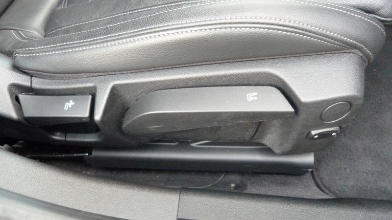 Used BMW 3 Series 2021 for sale - 76920040: Photo 11