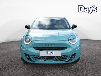 Used Fiat 600 2025 for sale - 77354559: Photo
