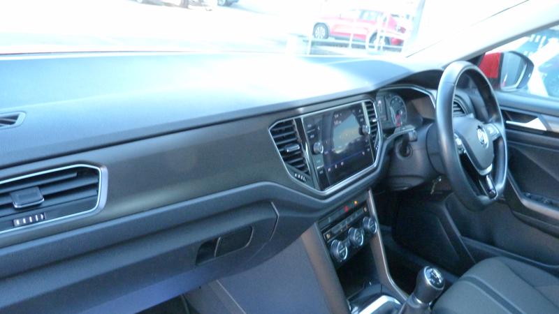 Used Volkswagen T-Roc 2018 for sale - 76603372: Photo 19