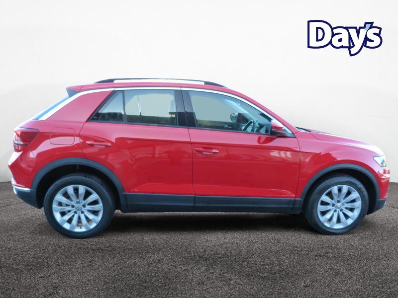 Used Volkswagen T-Roc 2018 for sale - 76603372: Photo 8