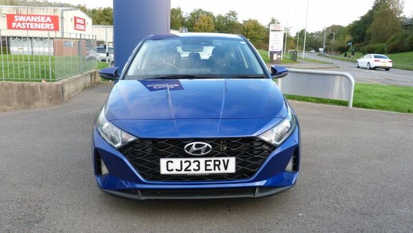 Used Hyundai i20 2023 for sale - 76161999: Photo 2