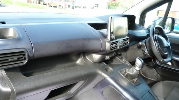 Used Peugeot Rifter 2020 for sale - 76302646: Photo 22