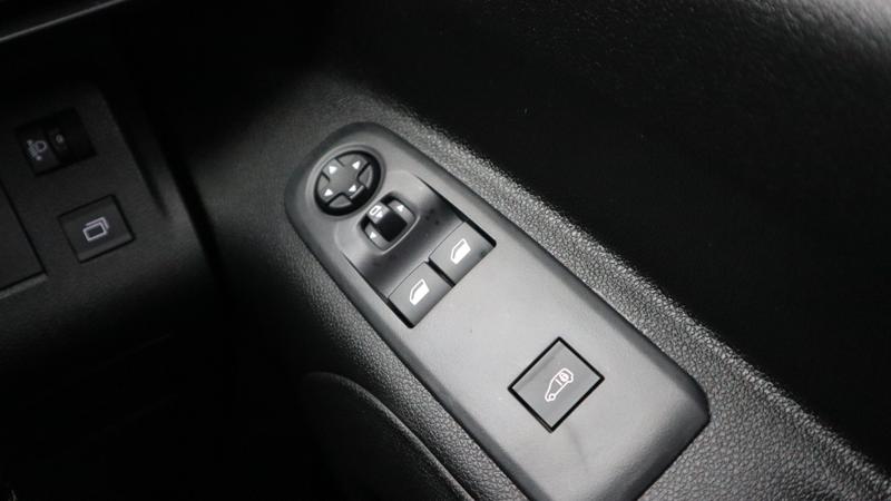 Used Aston Martin DBS 2010 for sale - 77117306: Photo 37