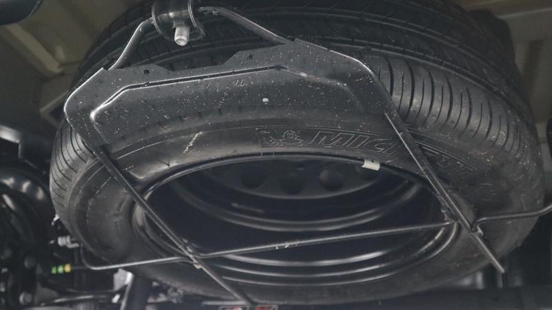 Used Aston Martin DBS 2010 for sale - 77117306: Photo 40