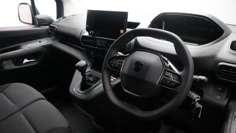 Used Aston Martin DBS 2010 for sale - 77117306: Photo 9