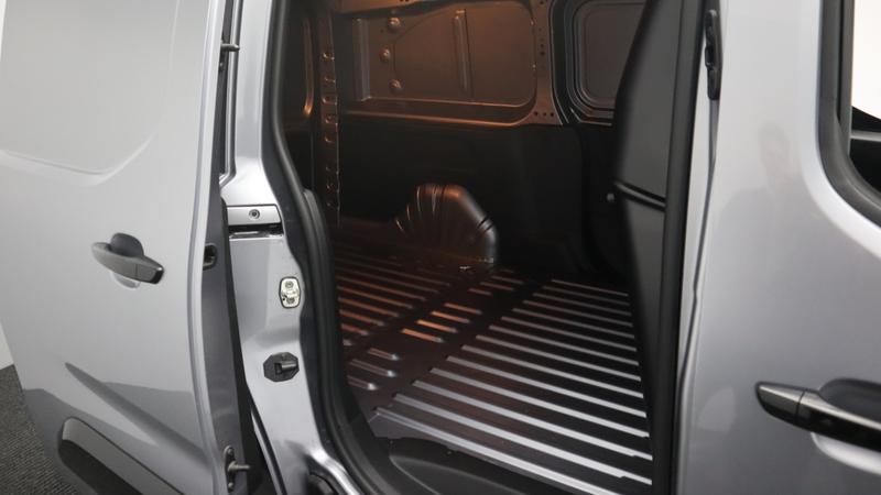 Used Ford Galaxy 2010 for sale - 77965880: Photo 18