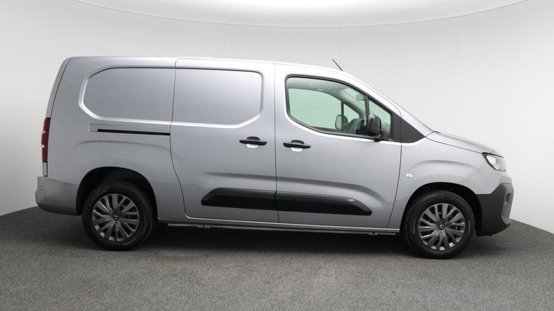 Used Ford Galaxy 2010 for sale - 77965880: Photo 2