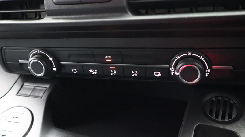 Used Subaru Legacy 2011 for sale - 78008451: Photo 24