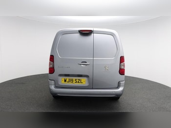 Used Peugeot Partner 2019 for sale - 77261099: Photo