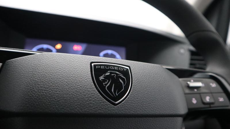 Used Toyota Corolla 1999 for sale - 77340013: Photo 26