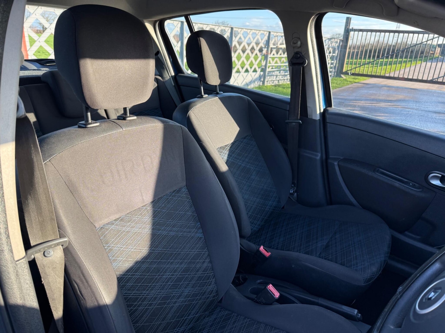 Used Renault Clio 2008 for sale - 77440920: Photo 6