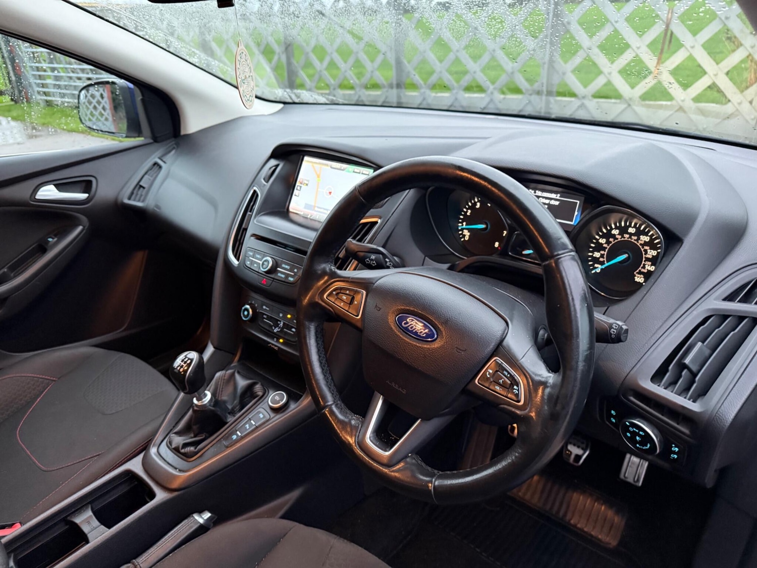 Used Ford Focus 2015 for sale - 76976361: Photo 4