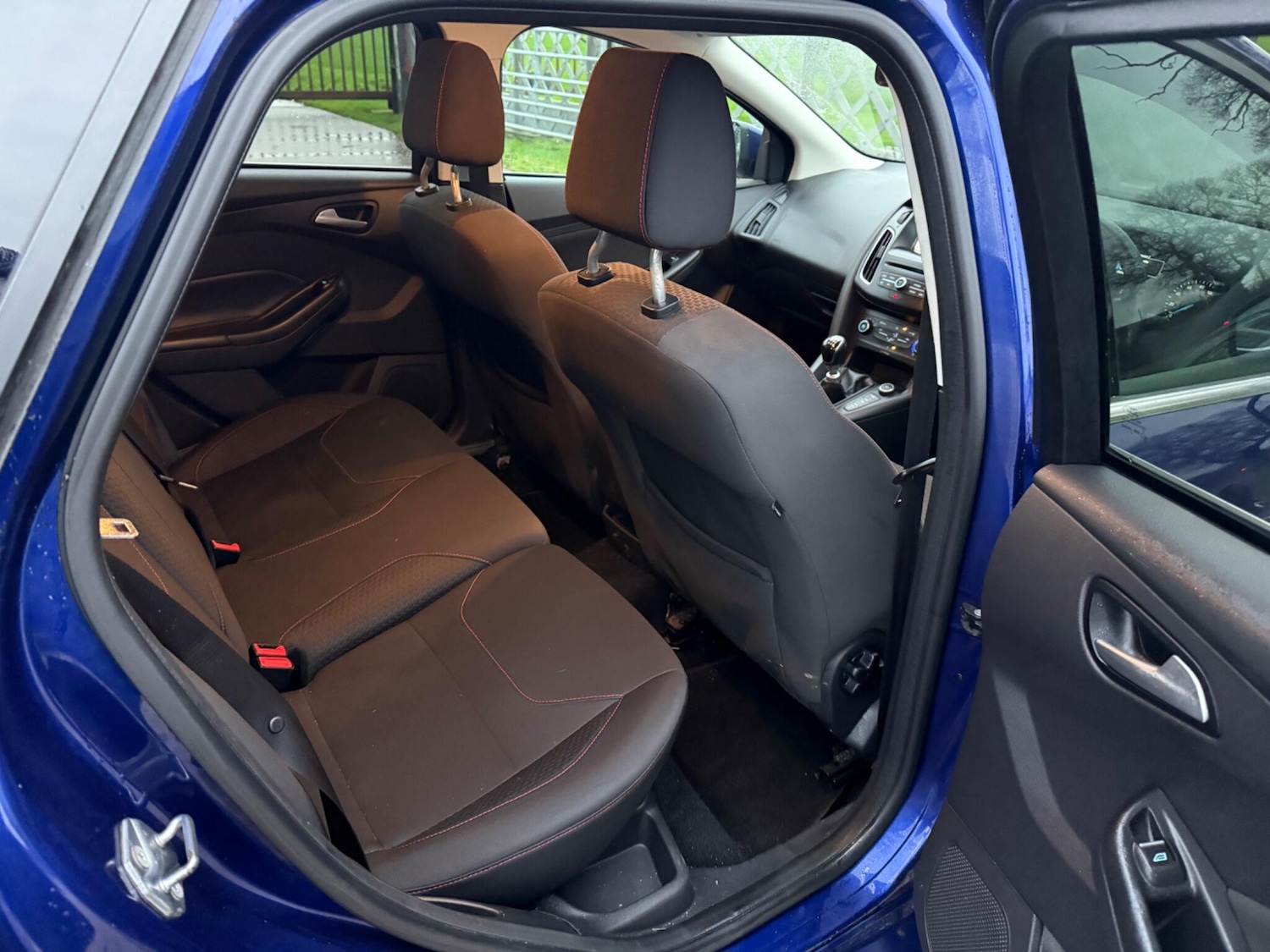 Used Ford Focus 2015 for sale - 76976361: Photo 9