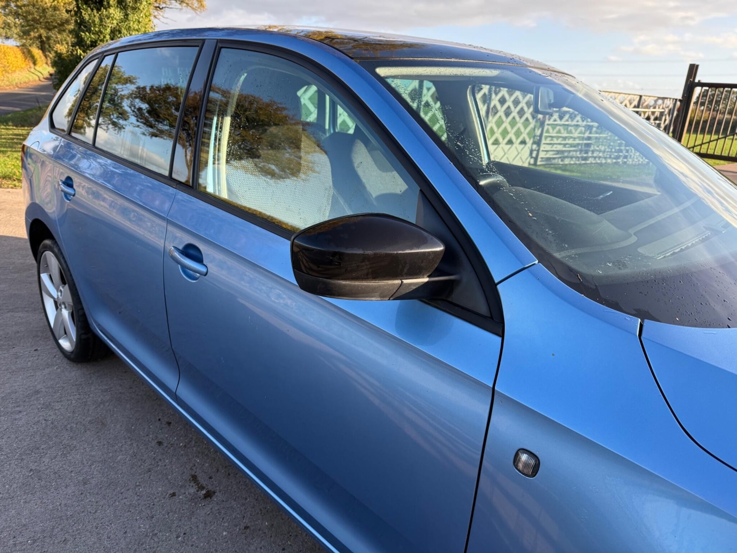 Used Skoda Rapid Spaceback 2015 for sale - 76996295: Photo 3