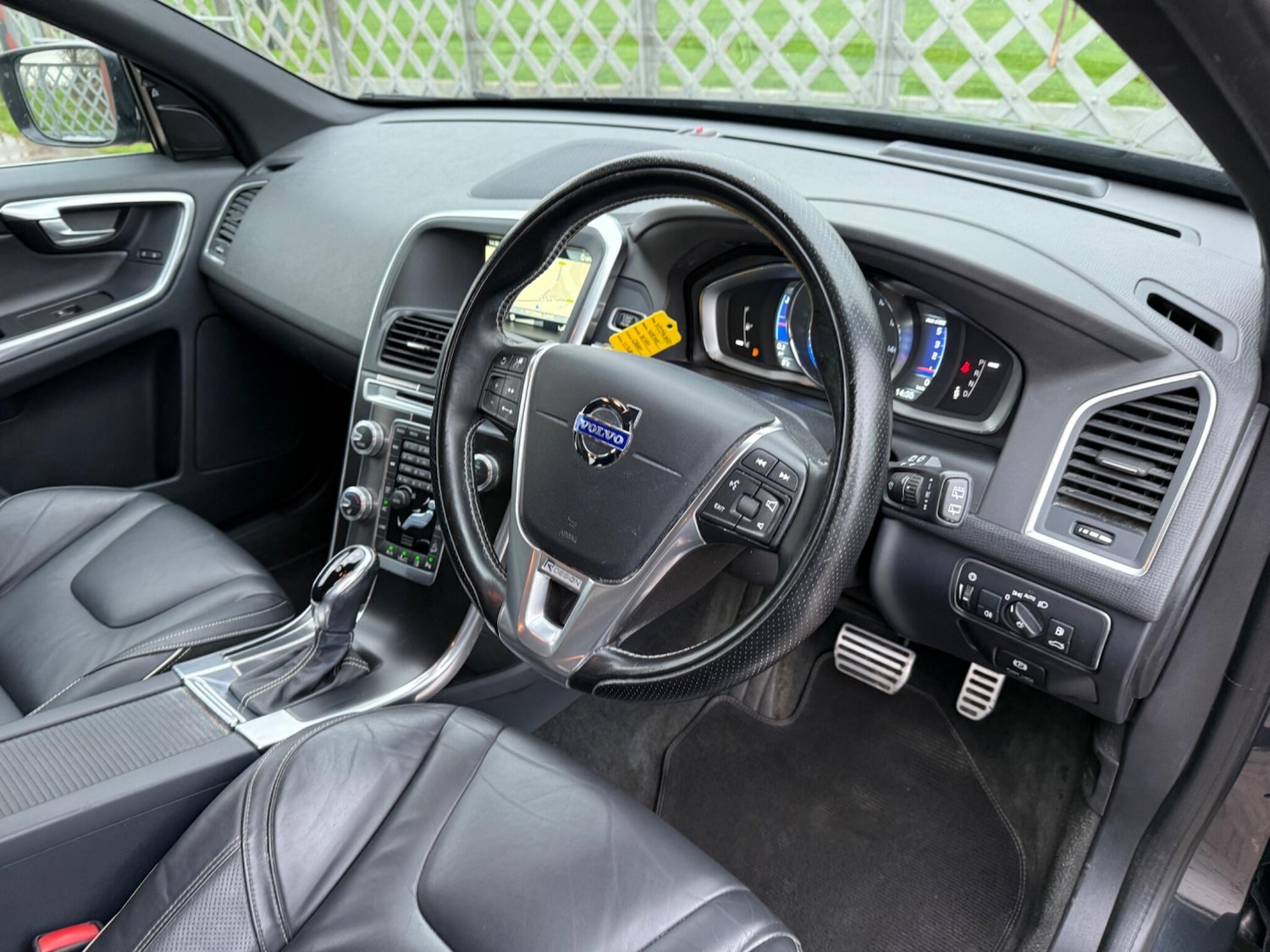 Used Volvo XC60 2014 for sale - 76976333: Photo 5