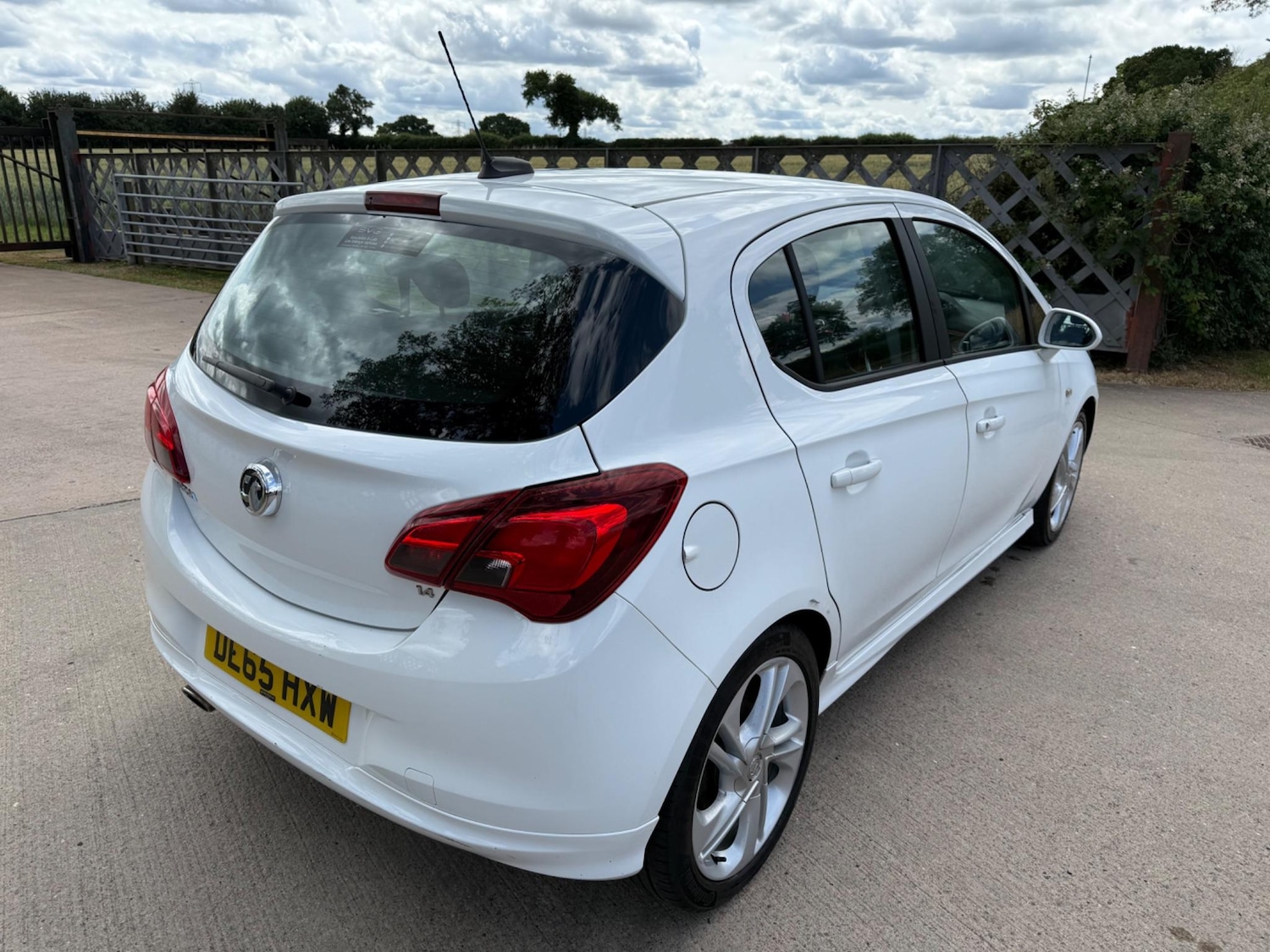 Used Vauxhall Corsa 2015 for sale - 76370841: Photo 9