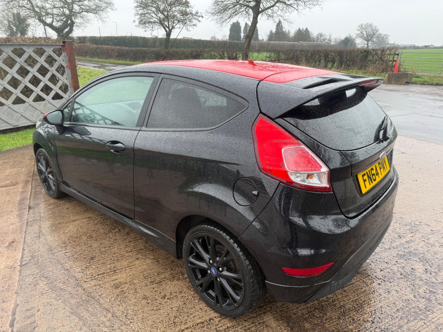 Used Ford Fiesta 2014 for sale - 77425900: Photo 9