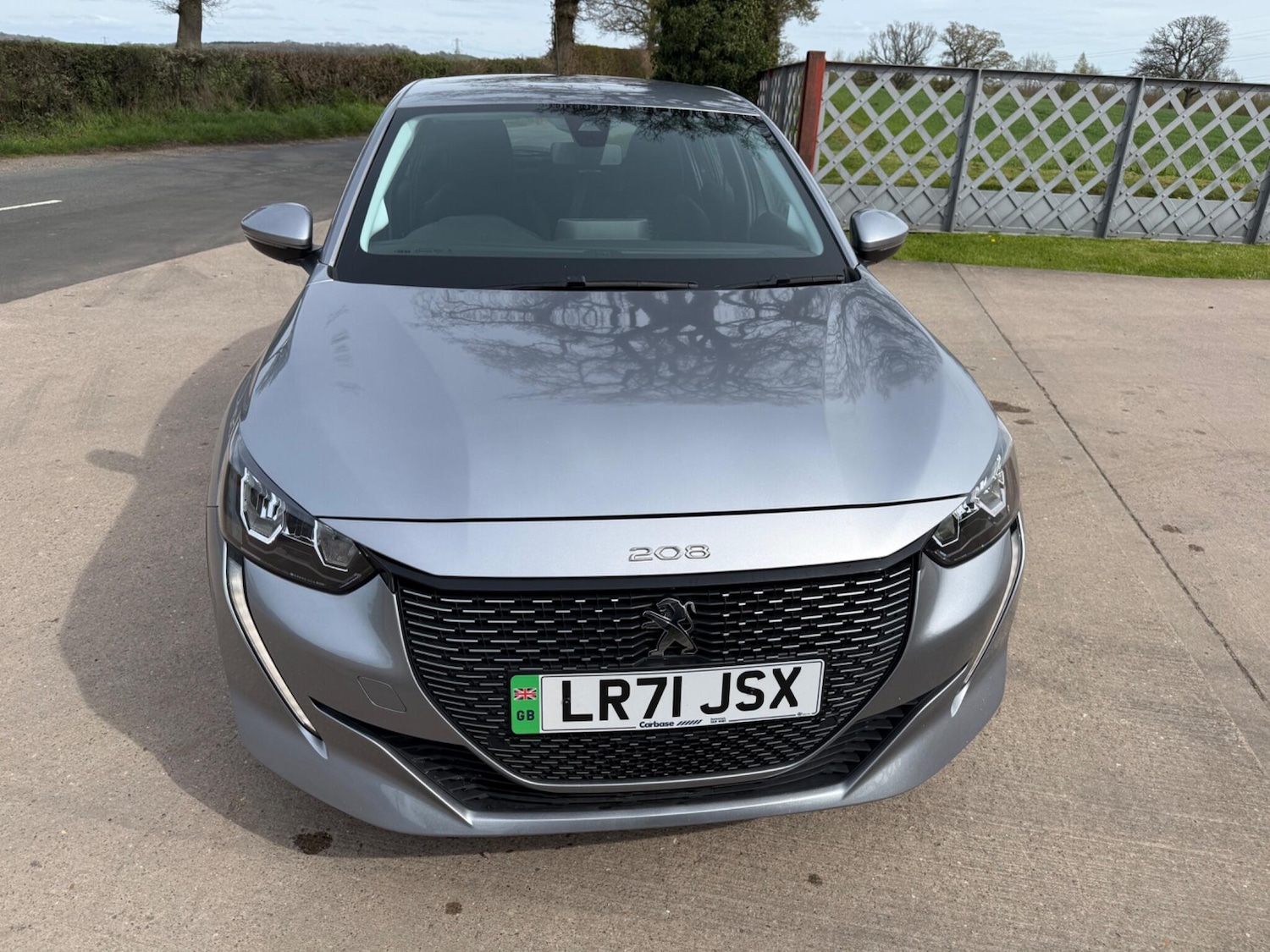 Used Peugeot E-208 for sale - 78214333: Photo 12