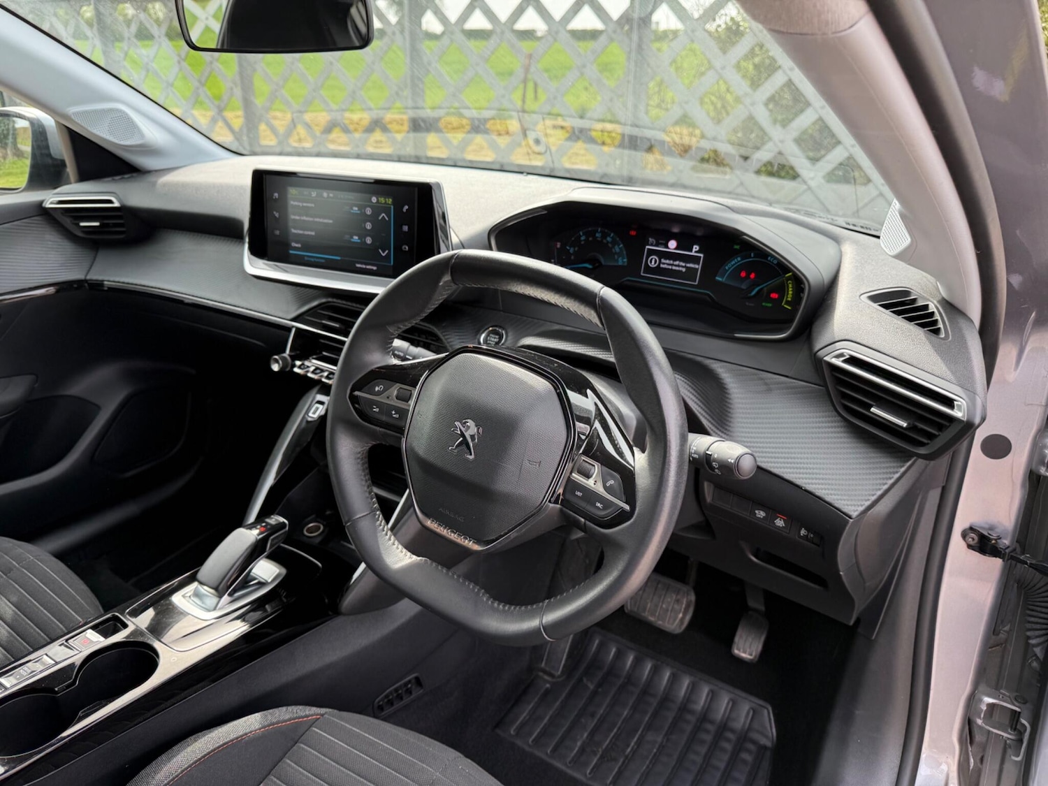 Used Peugeot E-208 for sale - 78214333: Photo 4