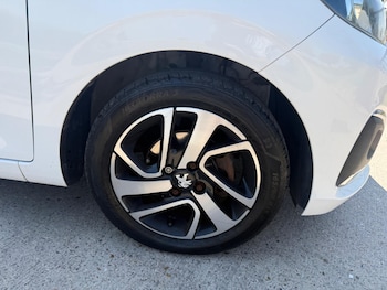 Used Peugeot 108 2015 for sale - 79168801: Photo