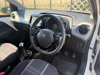 Used Peugeot 108 2015 for sale - 79168801: Photo