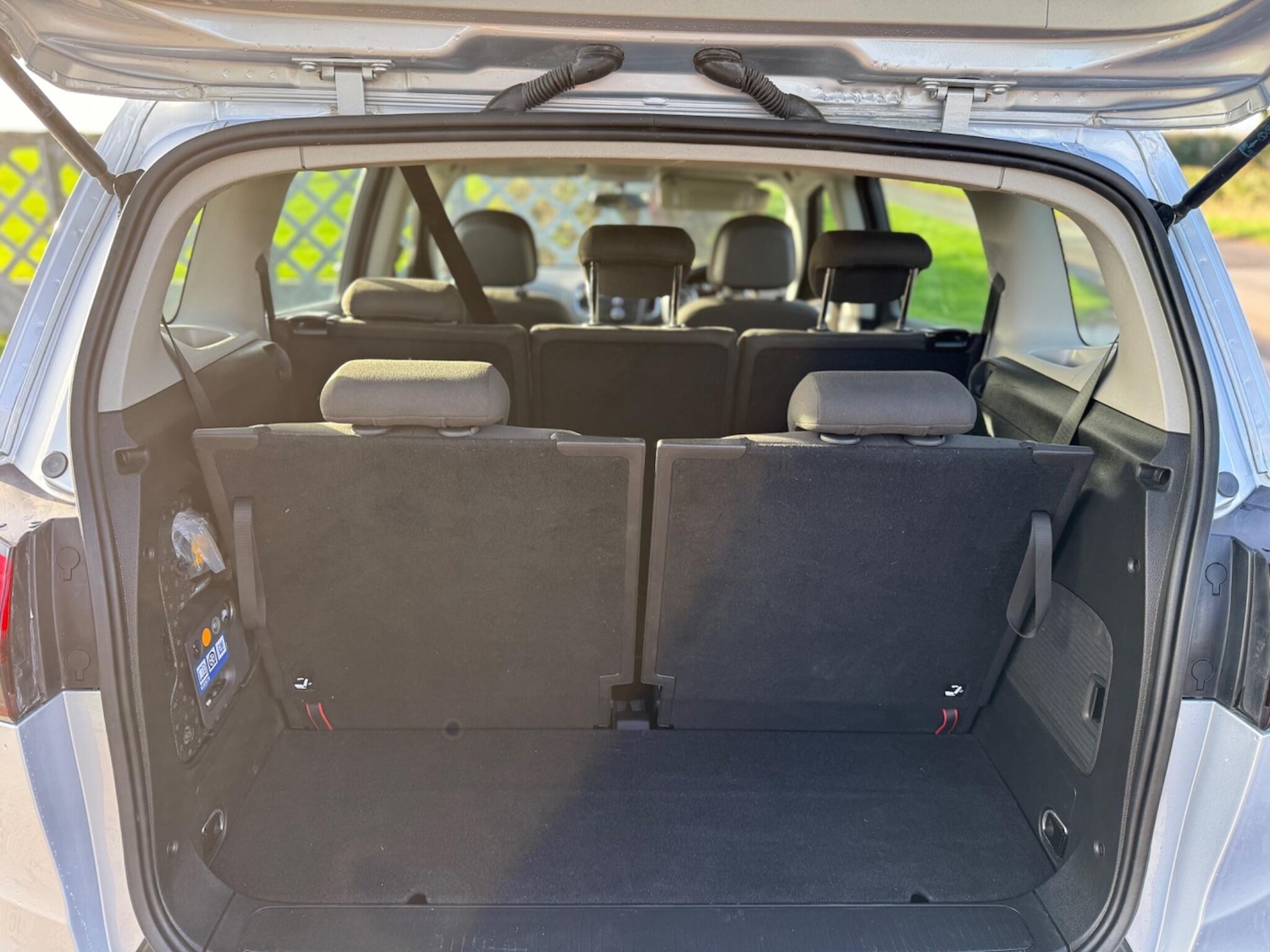 Used Vauxhall Zafira 2016 for sale - 76992186: Photo 9