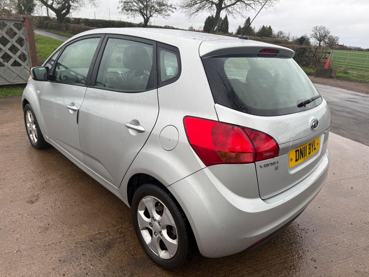 Used Kia Venga 2011 for sale - 77852914: Photo 11
