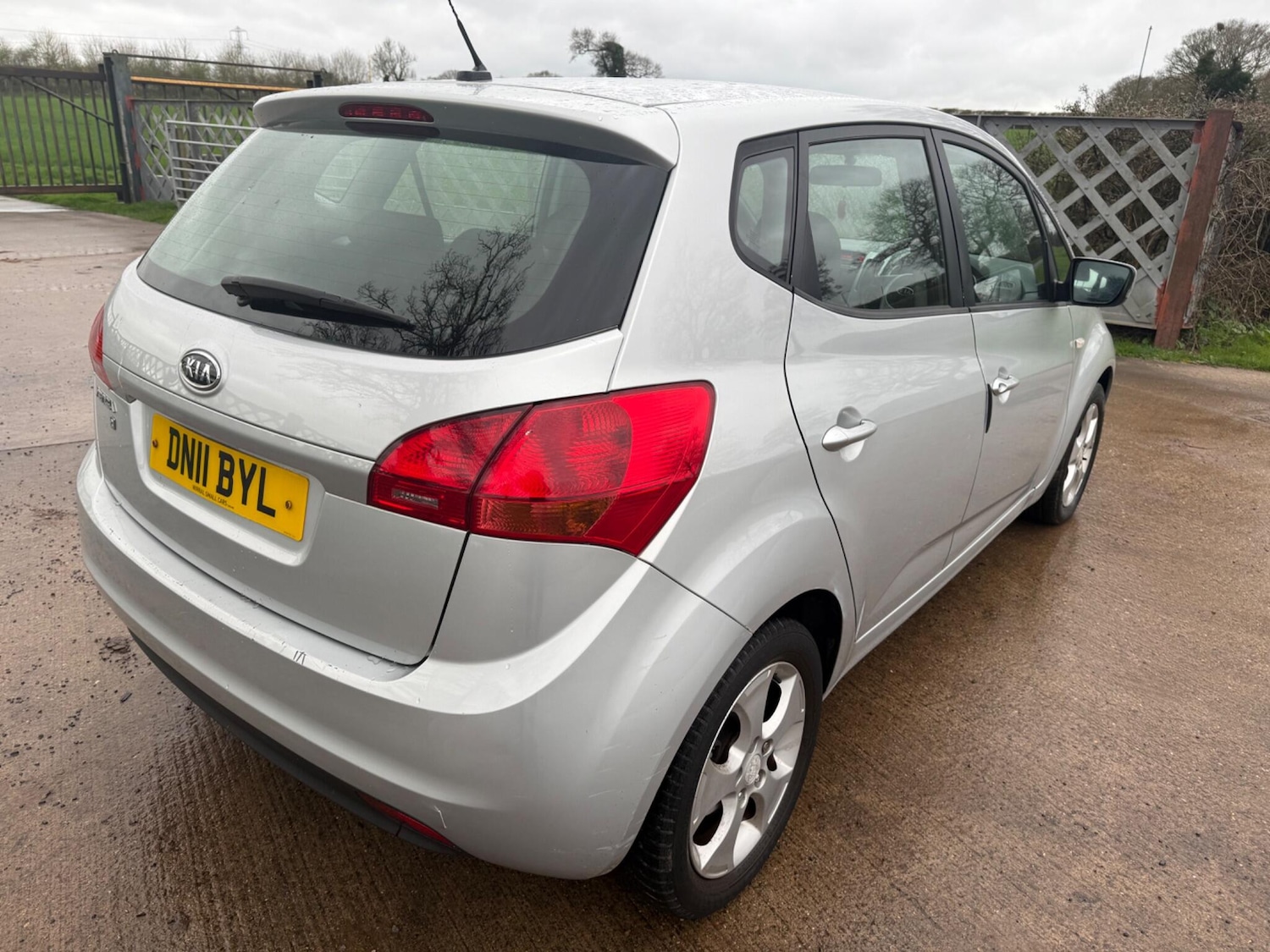 Used Kia Venga 2011 for sale - 77852914: Photo 9