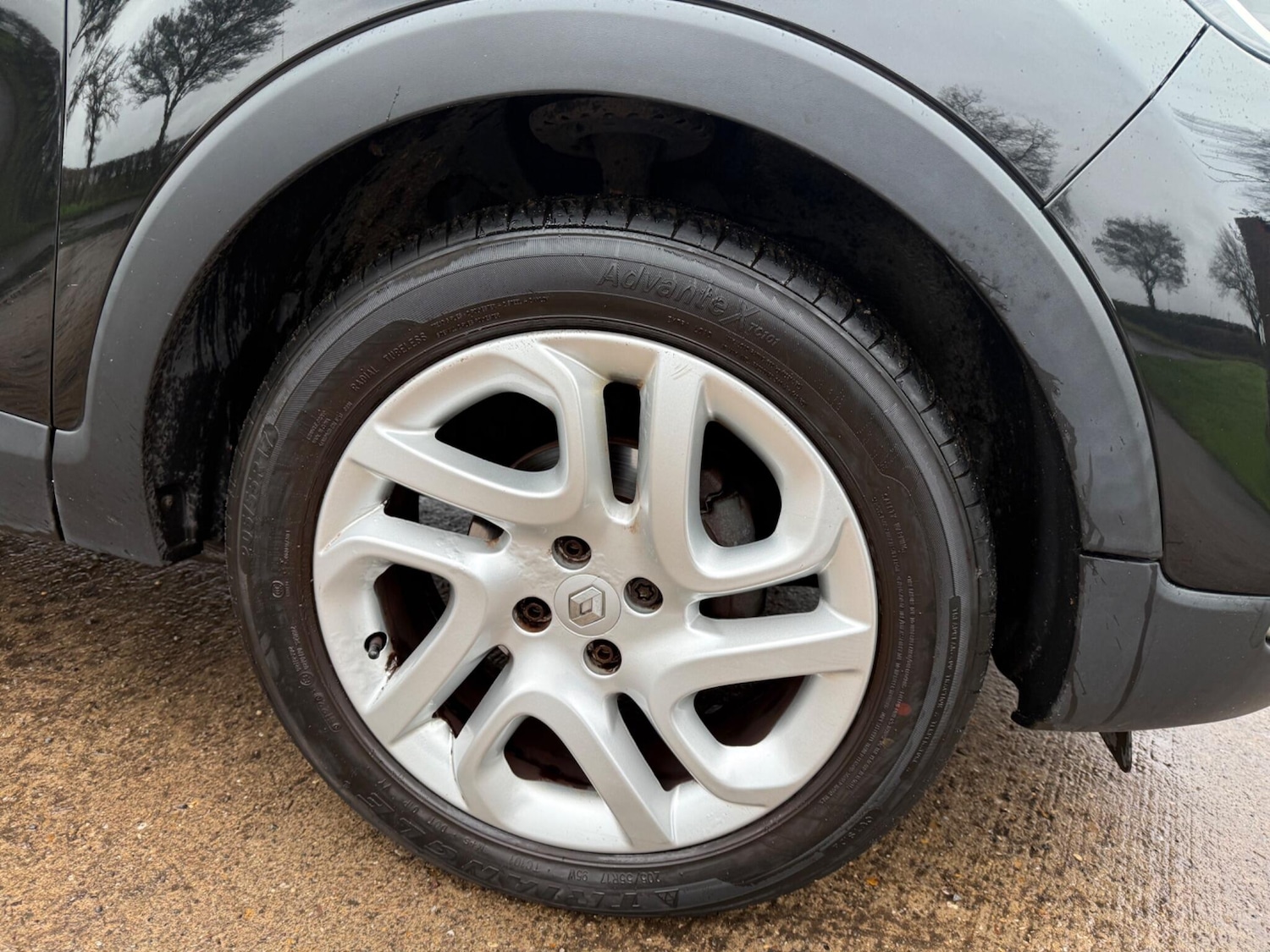 Used Renault Captur 2015 for sale - 77424891: Photo 2