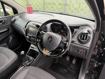 Used Renault Captur 2015 for sale - 77424891: Photo