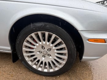 Used Jaguar XJ 2006 for sale - 79677040: Photo