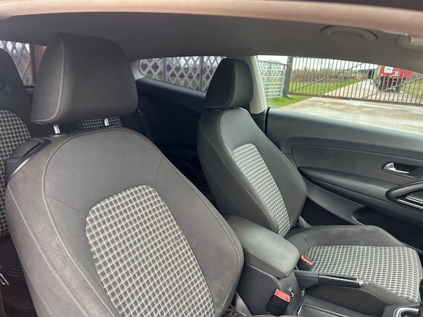 Used Volkswagen Scirocco 2014 for sale - 74227873: Photo 7