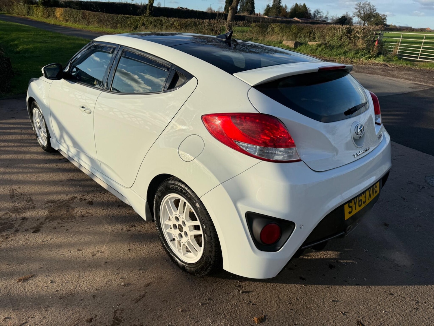 Used Hyundai Veloster 2014 for sale - 76632964: Photo 10