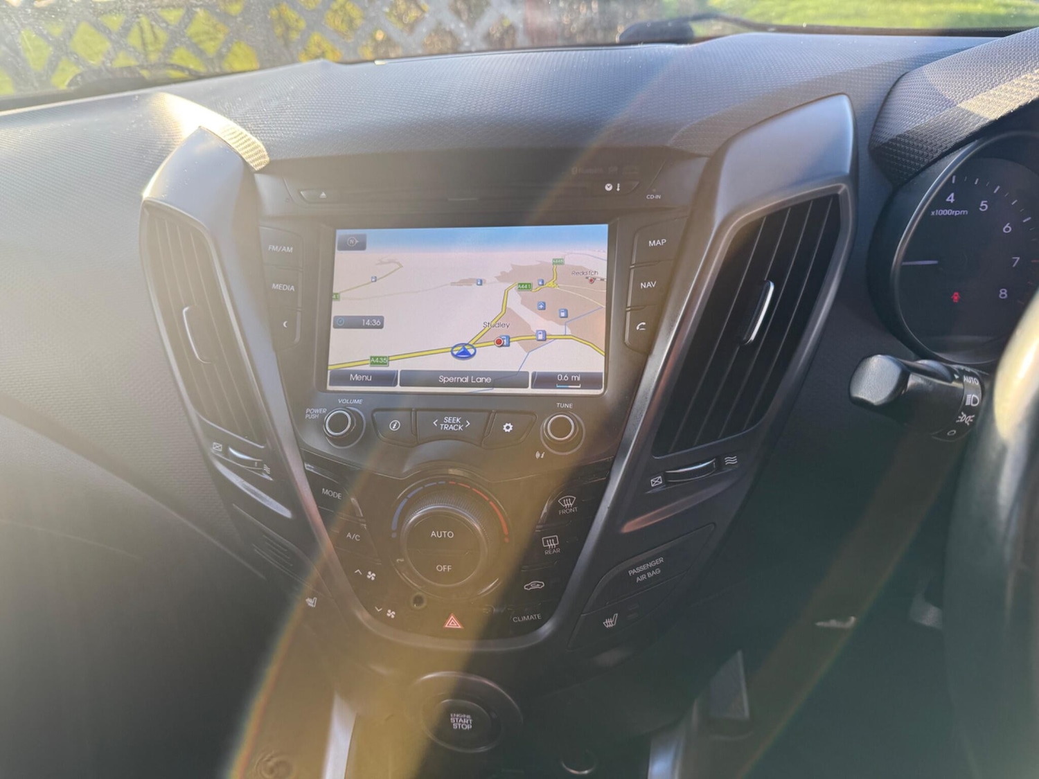 Used Hyundai Veloster 2014 for sale - 76632964: Photo 5