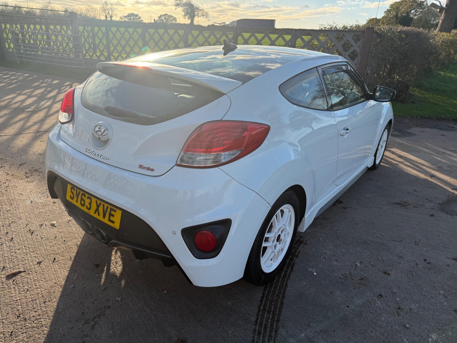 Used Hyundai Veloster 2014 for sale - 76632964: Photo 8