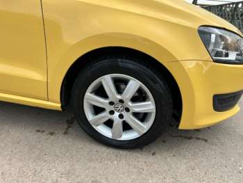 Used Volkswagen Polo 2010 for sale - 74738853: Photo