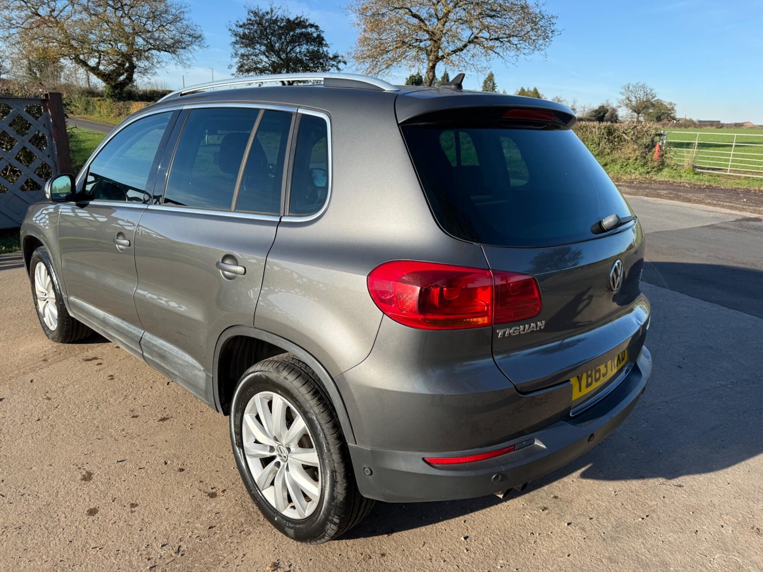 Used Volkswagen Tiguan 2014 for sale - 76657609: Photo 11