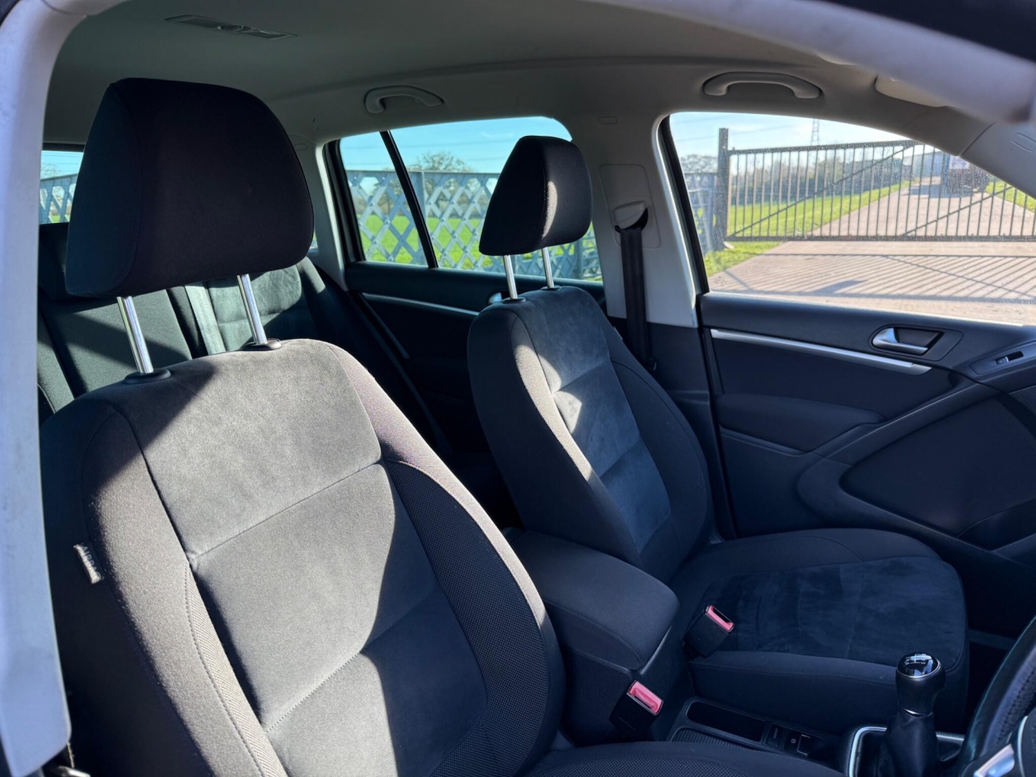 Used Volkswagen Tiguan 2014 for sale - 76657609: Photo 6