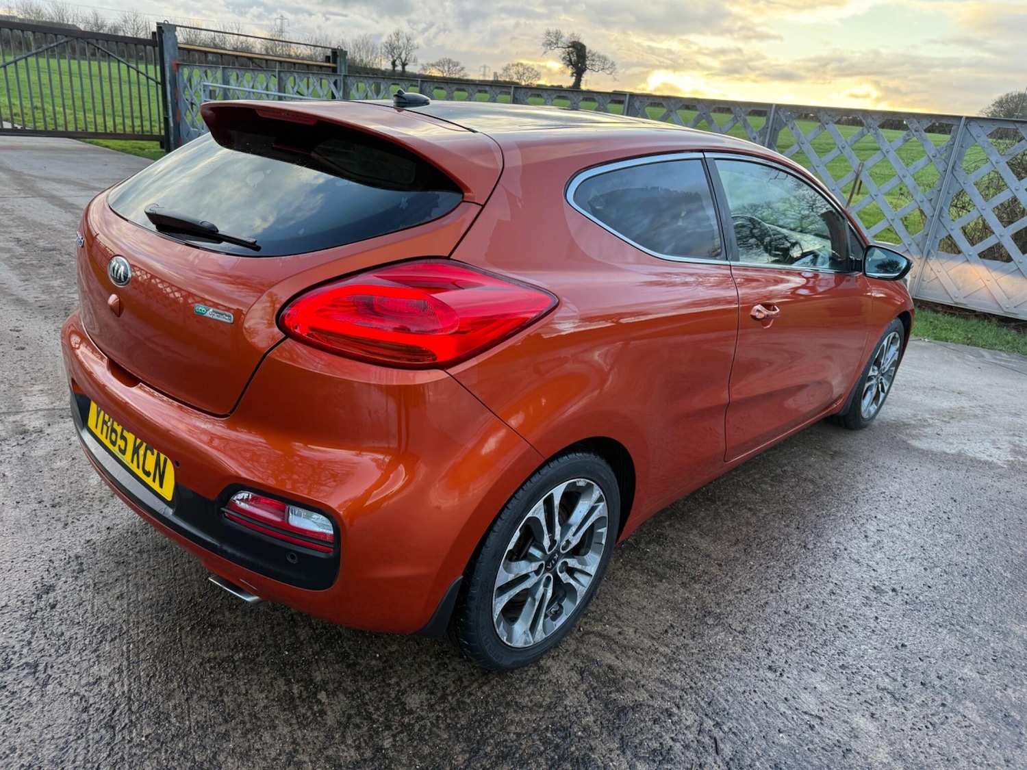 Used Kia Pro Ceed 2015 for sale - 77358475: Photo 9