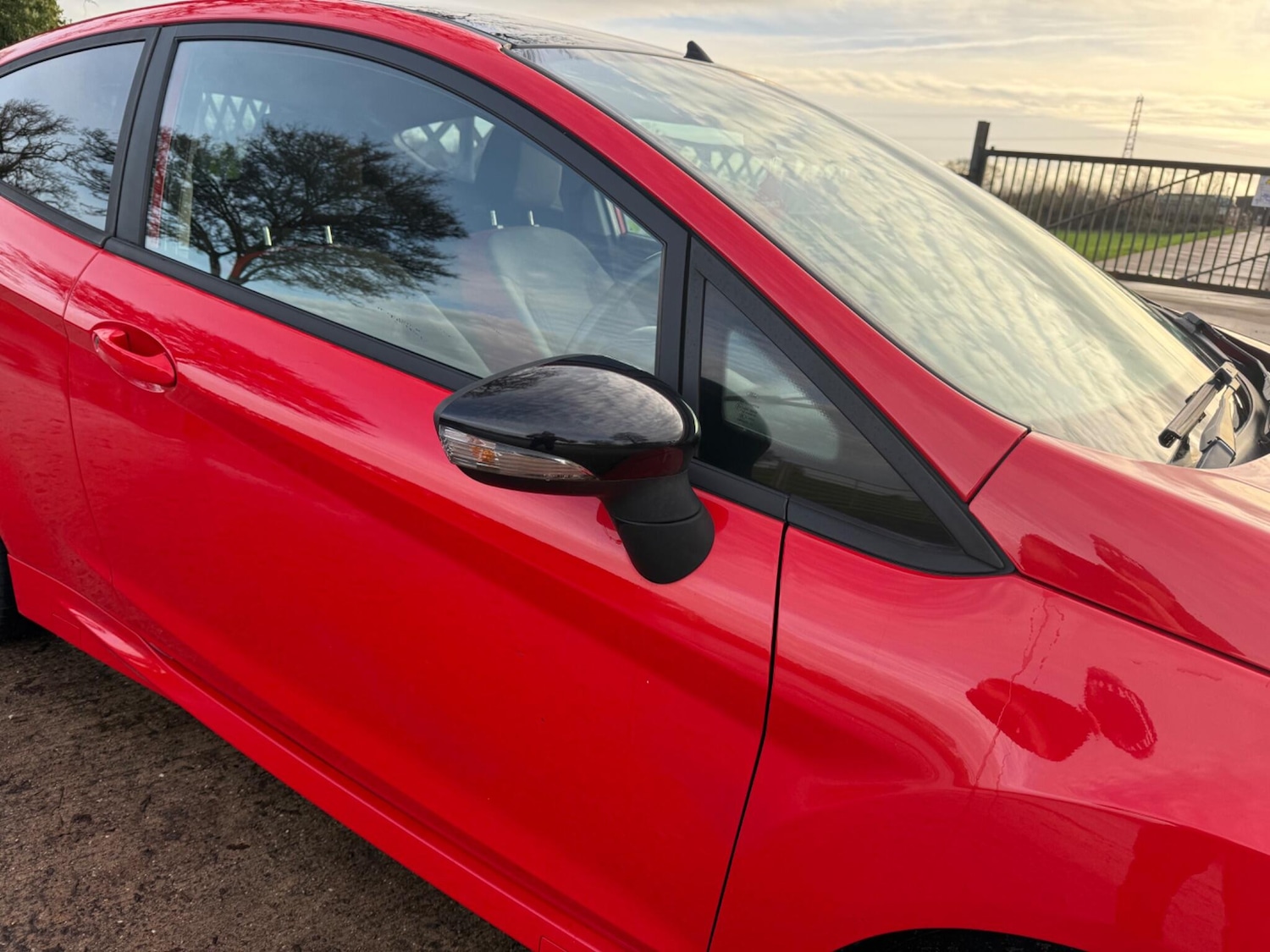 Used Ford Fiesta 2015 for sale - 76865642: Photo 3