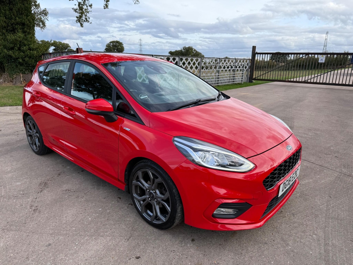 Used Ford Fiesta 2018 for sale - 76371688: Photo 1