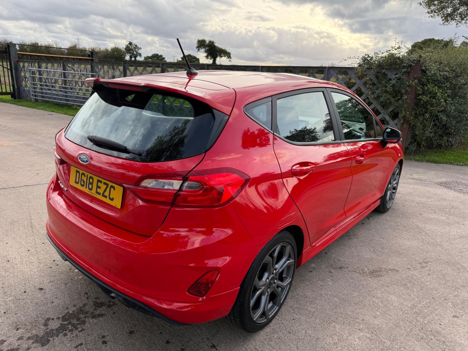 Used Ford Fiesta 2018 for sale - 76371688: Photo 9