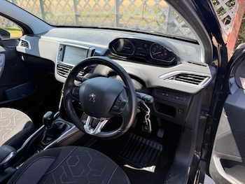 Used Peugeot 2008 2016 for sale - 79158277: Photo