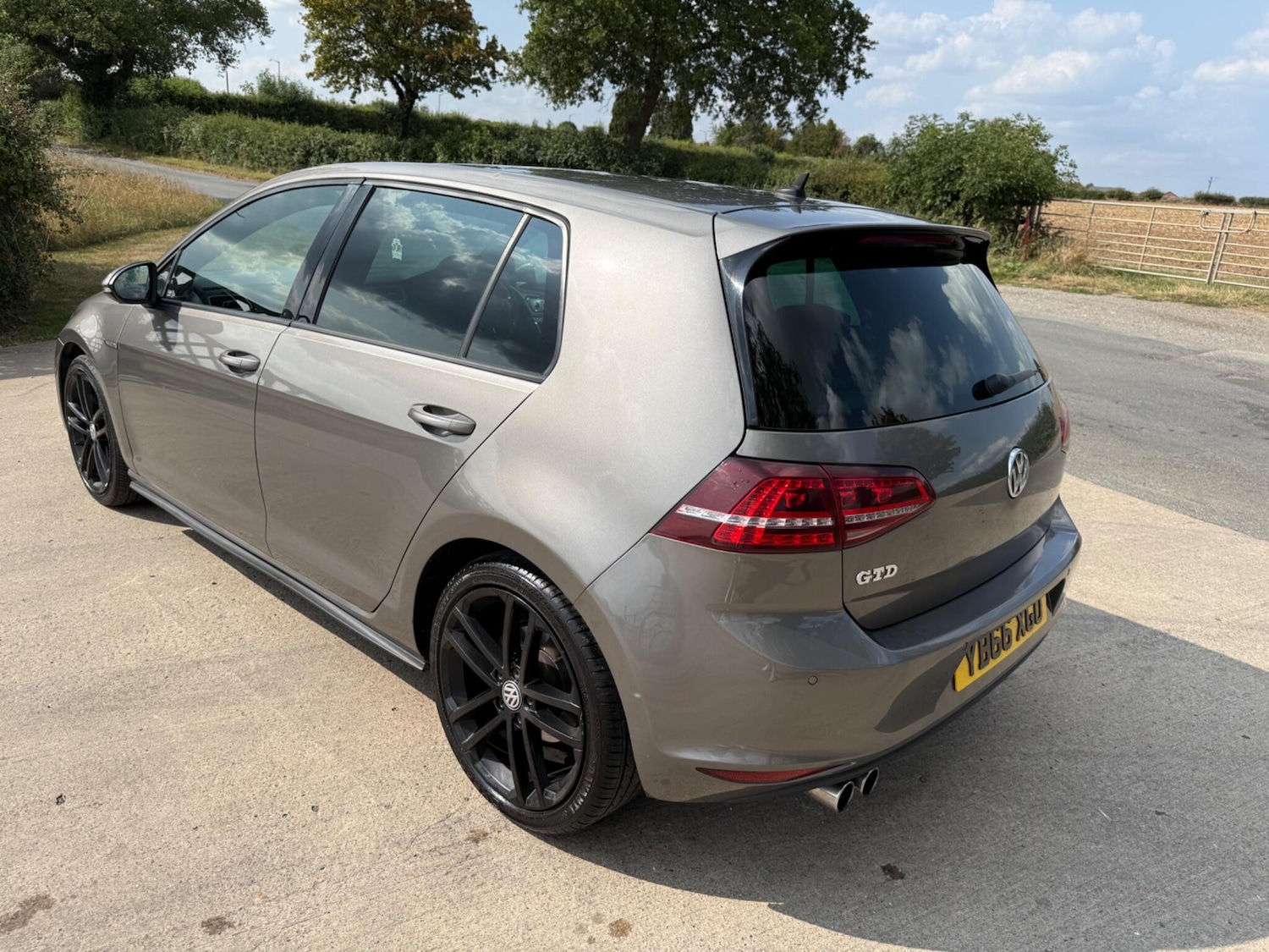 Used Volkswagen Golf 2016 for sale - 76371677: Photo 11