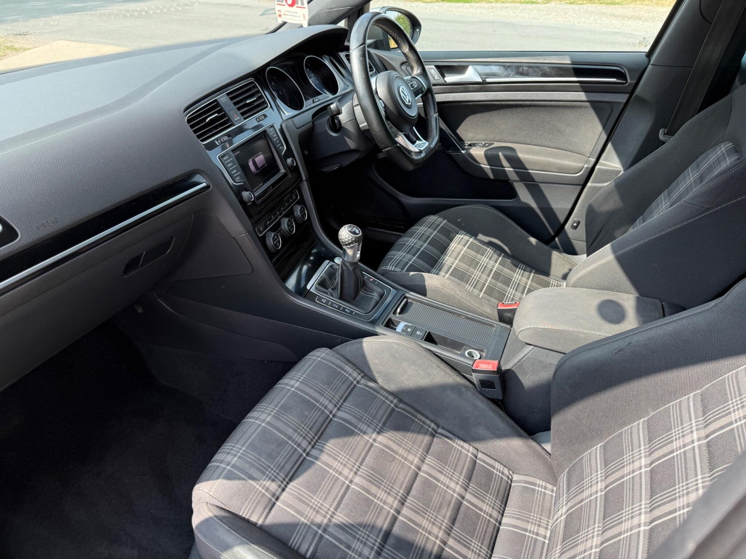 Used Volkswagen Golf 2016 for sale - 76371677: Photo 12