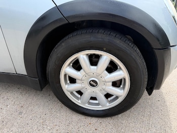 Used MINI Hatch 2002 for sale - 78911069: Photo