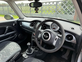Used MINI Hatch 2002 for sale - 78911069: Photo