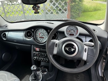 Used MINI Hatch 2002 for sale - 78911069: Photo