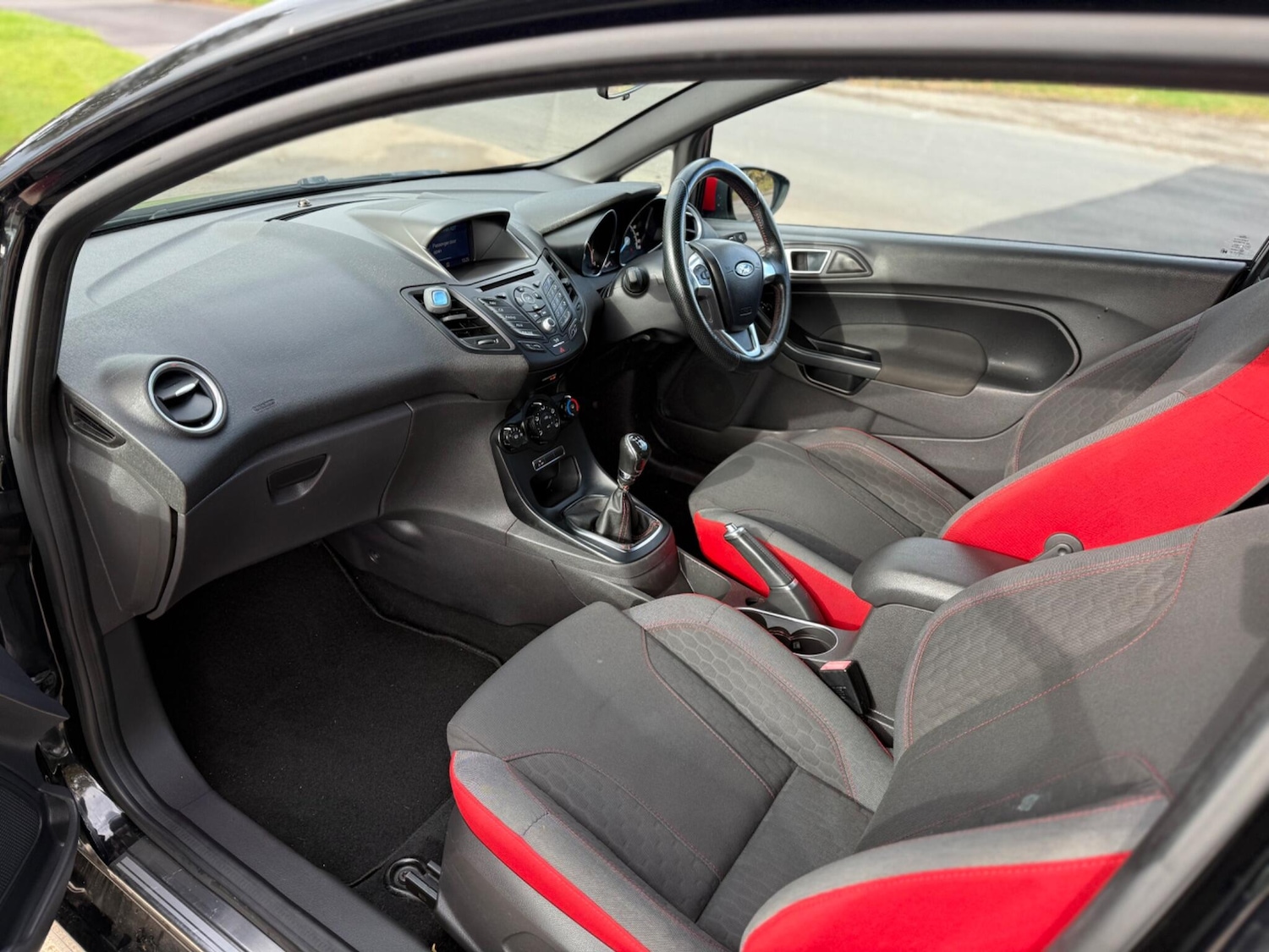 Used Ford Fiesta 2017 for sale - 76377502: Photo 10