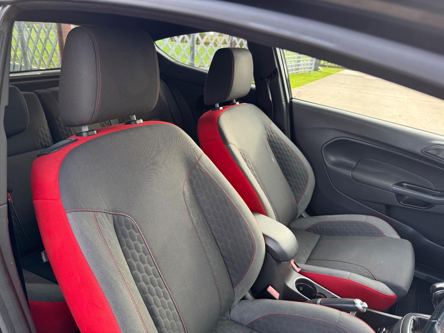 Used Ford Fiesta 2017 for sale - 76377502: Photo 6